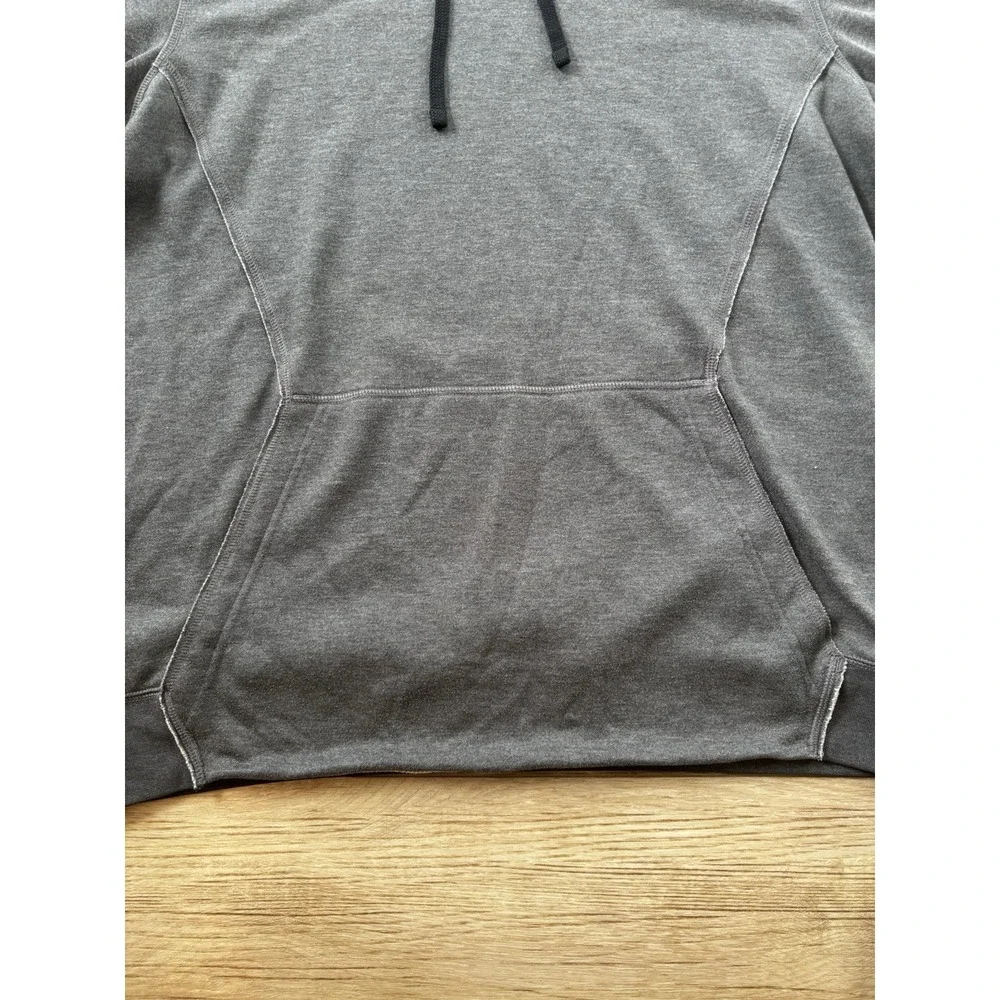 Nike Dri-Fit Men's Flux 3/4 Sleeve Hoodie Charcoal Gray Size L Frayed Raw Edge
